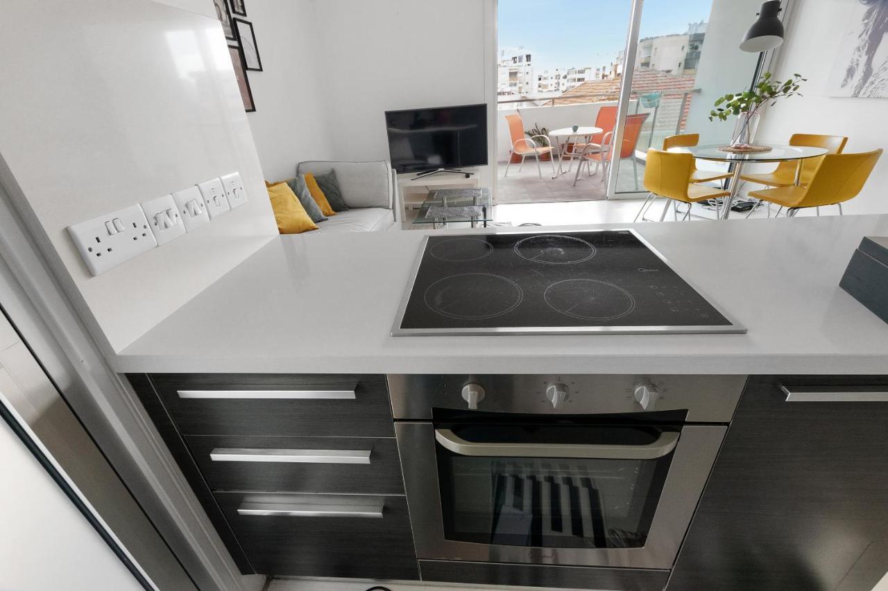 Glabur Stays - The Fabulous 2 Bdr - Nicosia City, Free Parking & Wifi, Welcomes You!!! エクステリア 写真